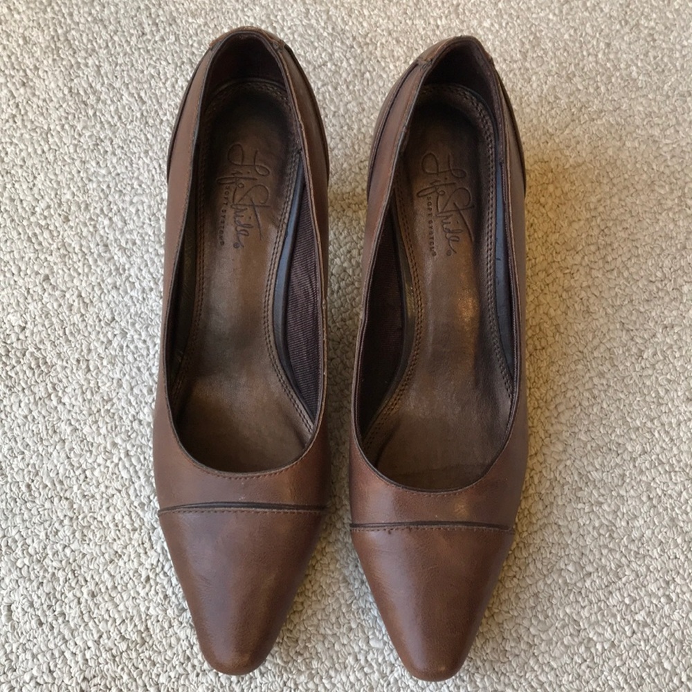 Shoe